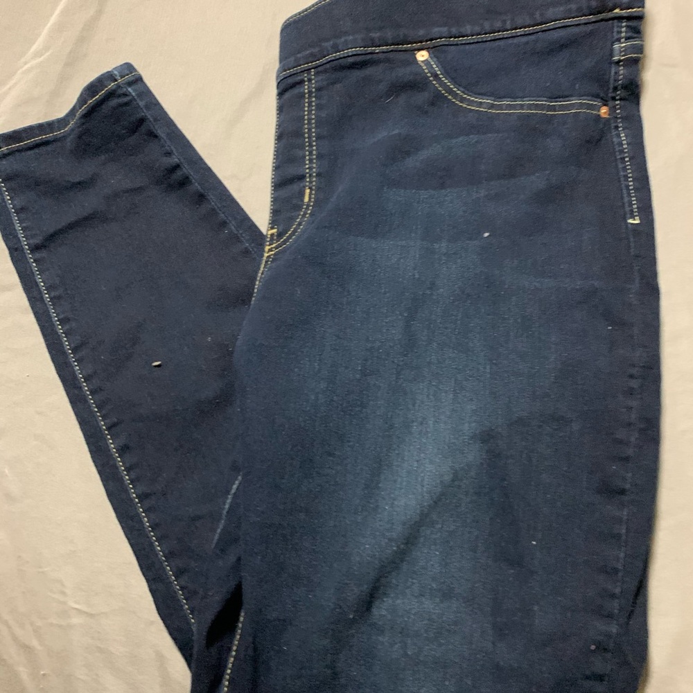Skinny jeans